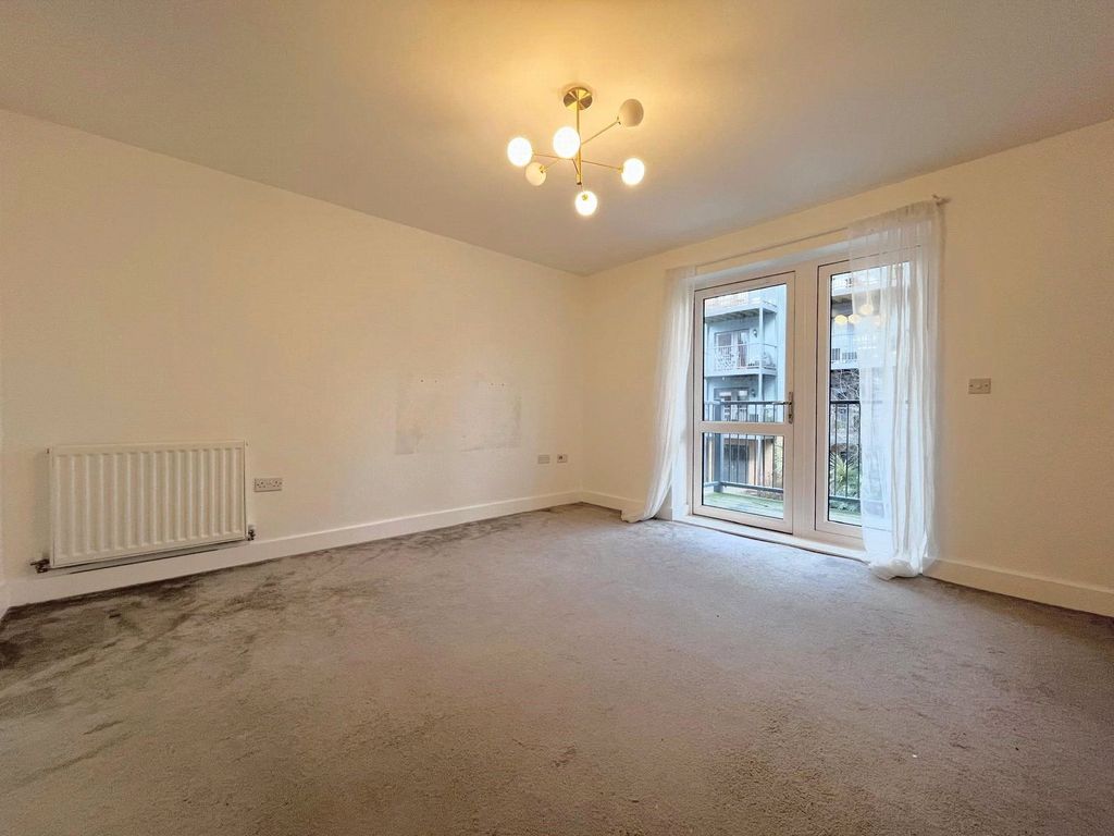 Property photo 3 of 11 Picture No. 08