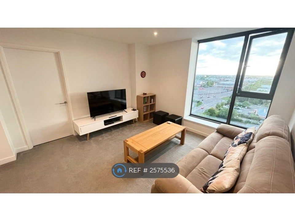 Property photo 1 of 17 Living Room