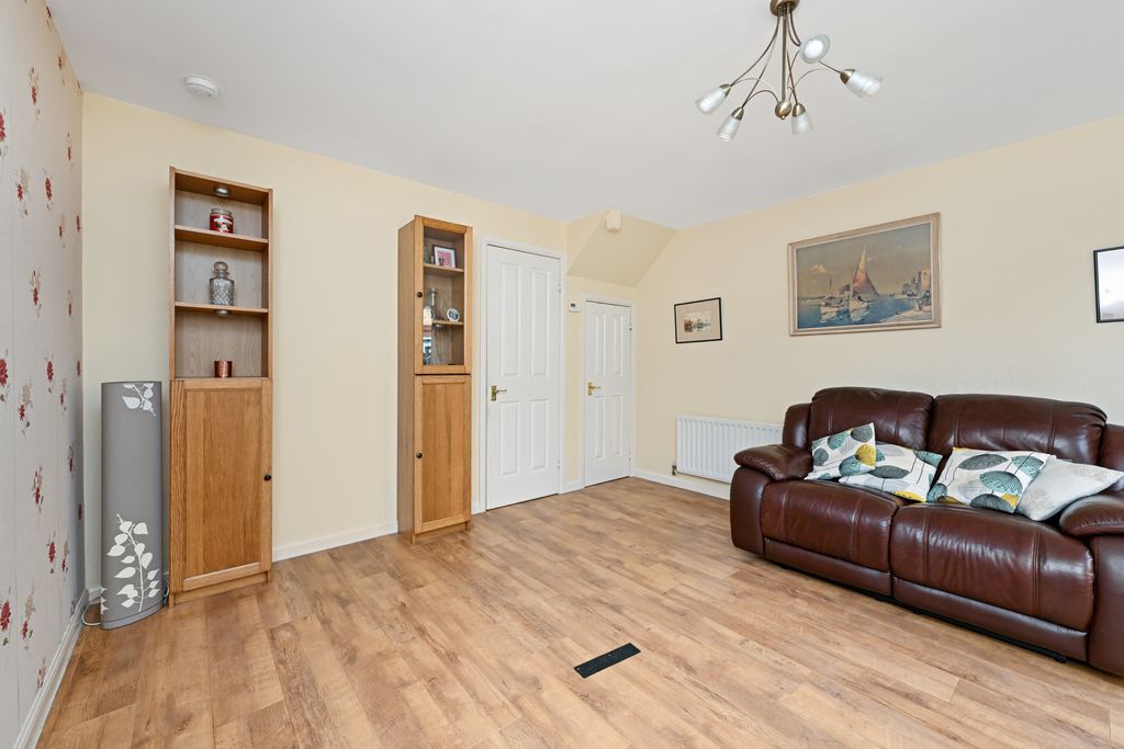 Property photo 3 of 13 Property Image 3