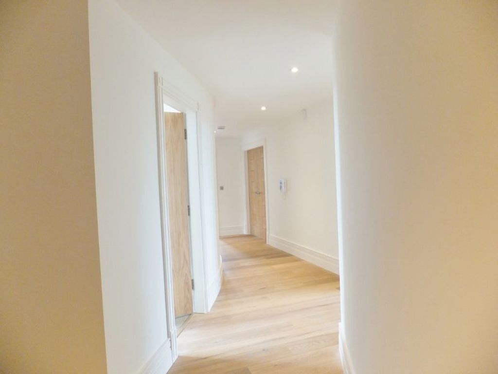 Additional image 6 of 2 bed flat to rentSouth Park, Sevenoaks TN13