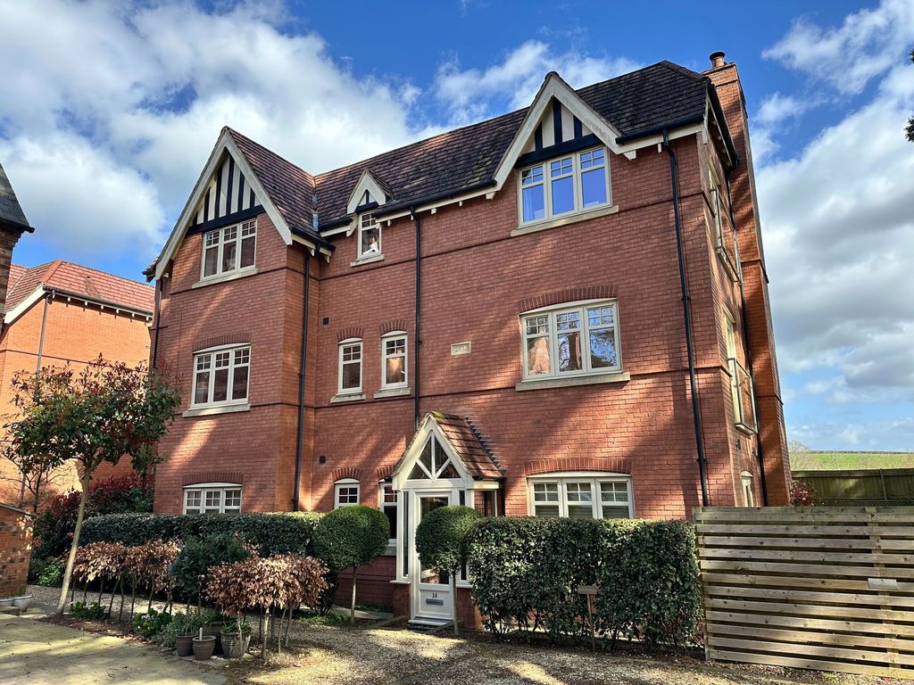 Property photo 1 of 14