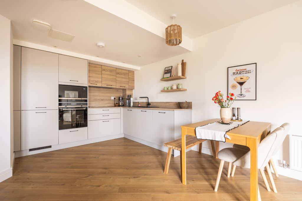 Property photo 3 of 14 Property Image 3