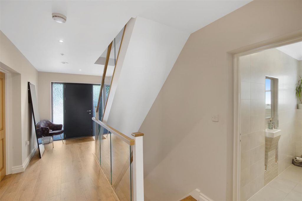 Property photo 3 of 40 Img_6784.Jpg