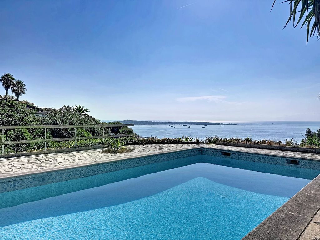 Property photo 1 of 10 Development Projects For For 2 Villas With Panoramic Sea Views In Super Cannes