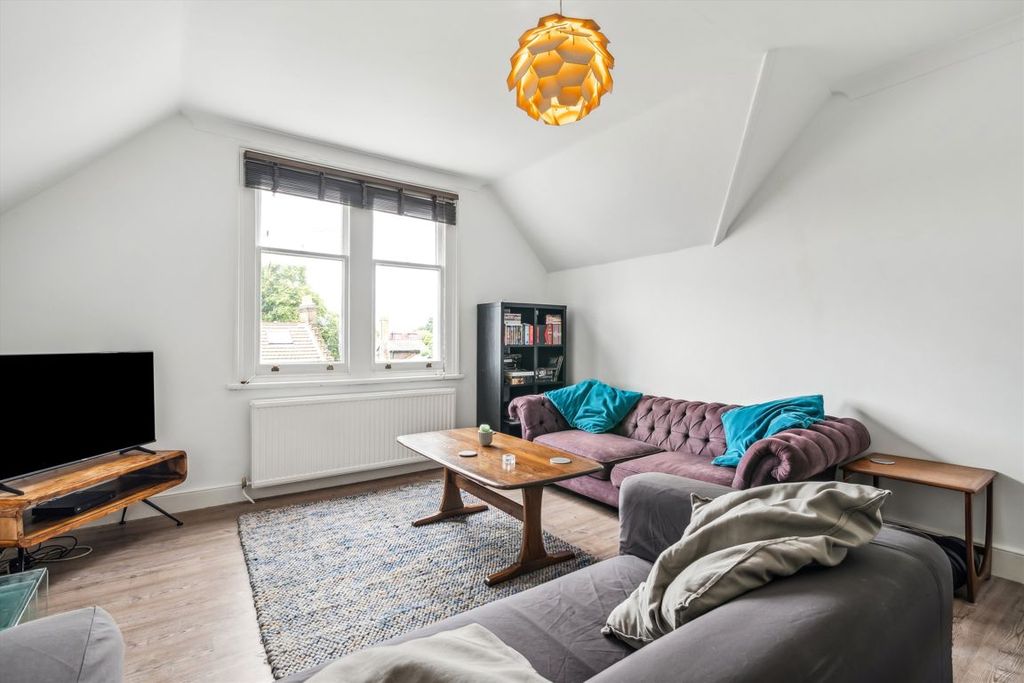 Property photo 3 of 7