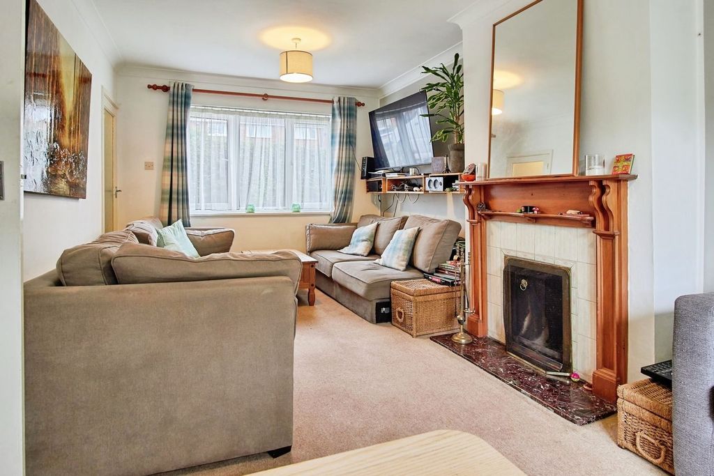 Property photo 3 of 15