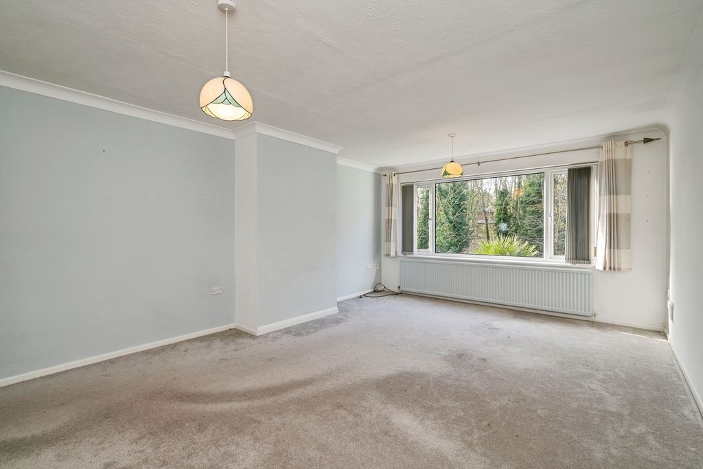 Property photo 2 of 15 Pbox-Img.Jpg