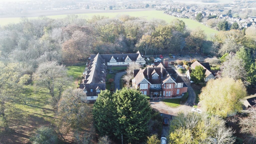 Property photo 2 of 26