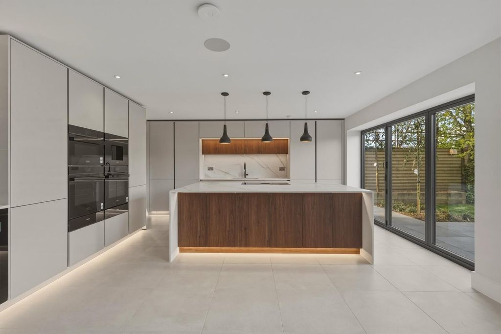 Additional image 7 of 5 bed detached house for saleMain Road, Plumtree NG12