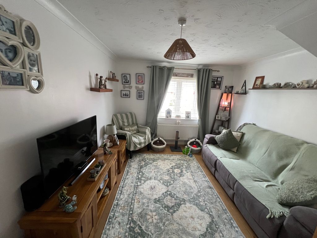 Property photo 2 of 8 Img_8207