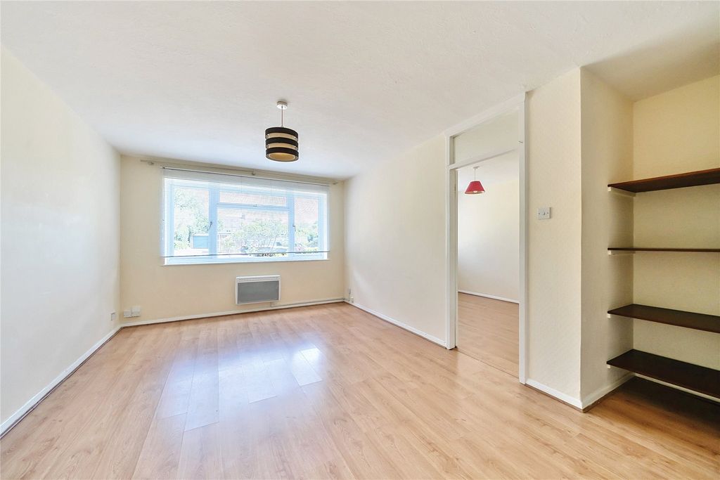 Property photo 2 of 11 Picture No. 16