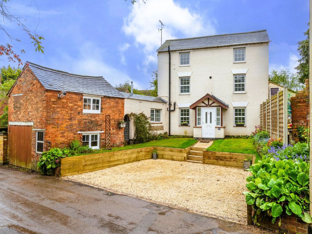 Property photo 1 of 27