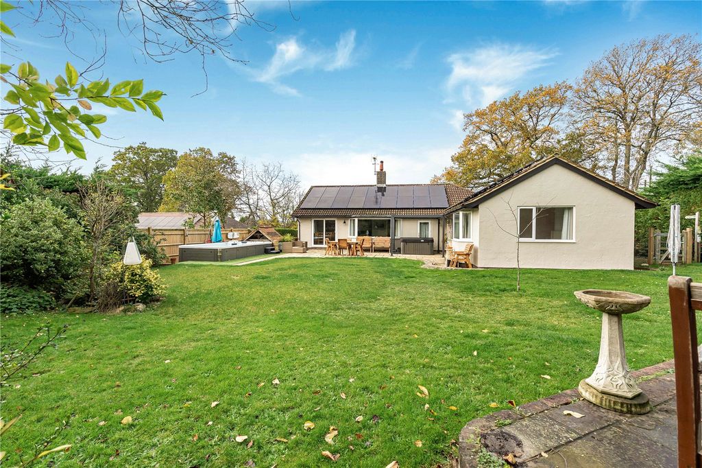 Property photo 3 of 19 Picture No. 16