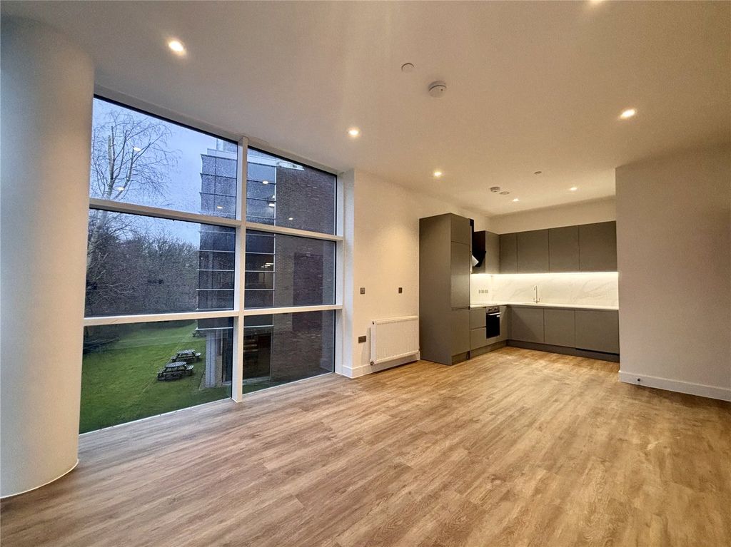 Property photo 1 of 29 Picture No. 27