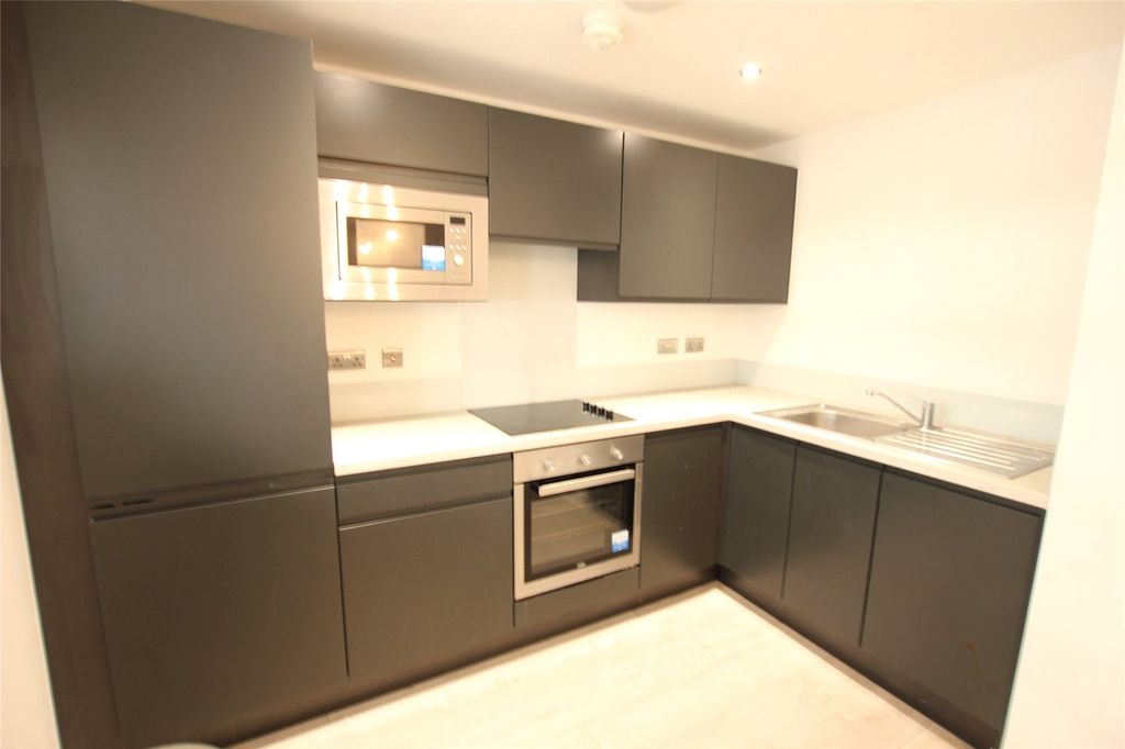 Property photo 2 of 13 Picture No. 01
