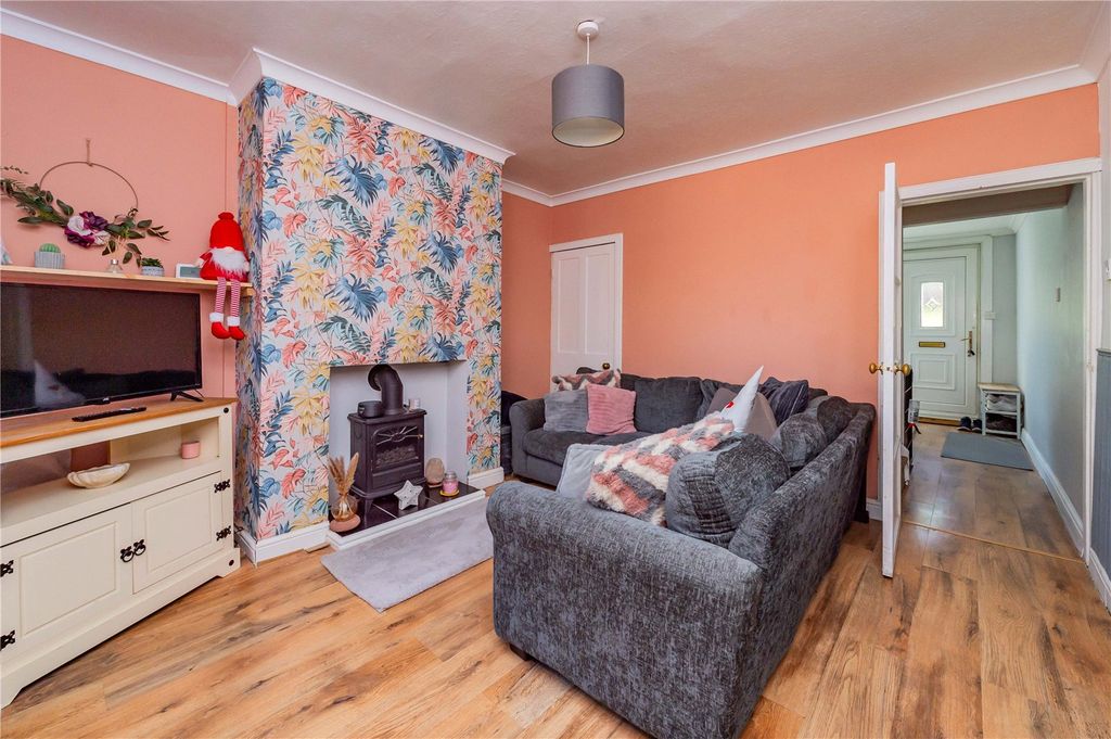 Property photo 3 of 26 Picture No. 15