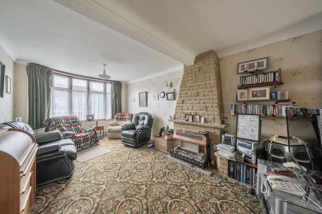 Property photo 2 of 19 1465092-19-6A1Dcd...