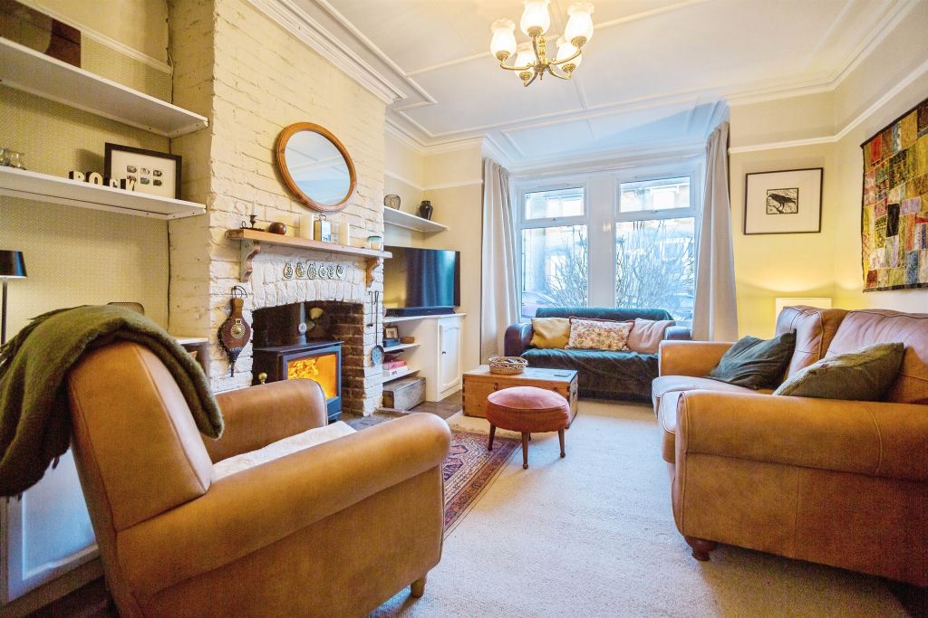 Property photo 3 of 17