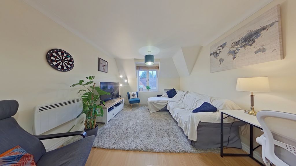 Property photo 1 of 12 Living Room