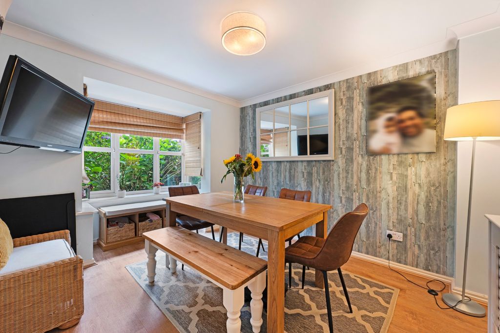Property photo 3 of 44 4351816