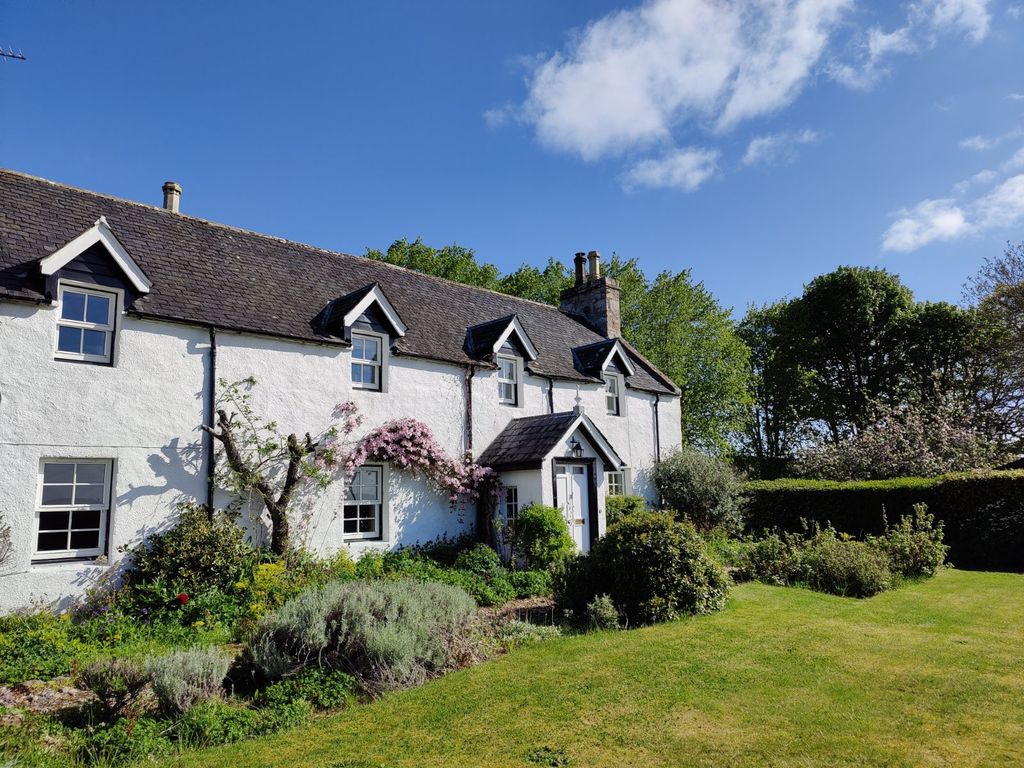 Property photo 2 of 33 Rosebank House