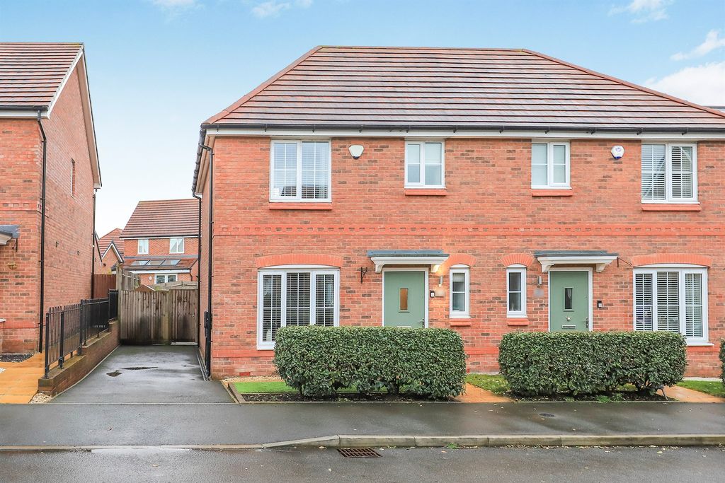 Property photo 1 of 18