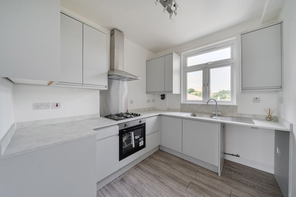 Property photo 1 of 15 Kitchen