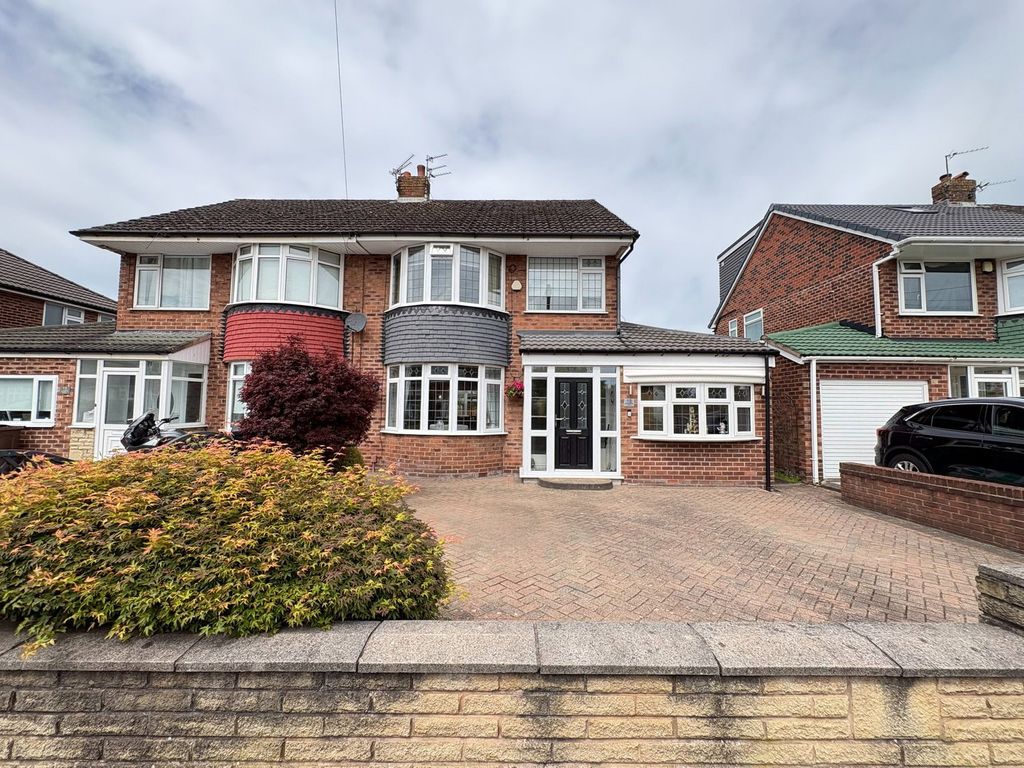 Property photo 1 of 42