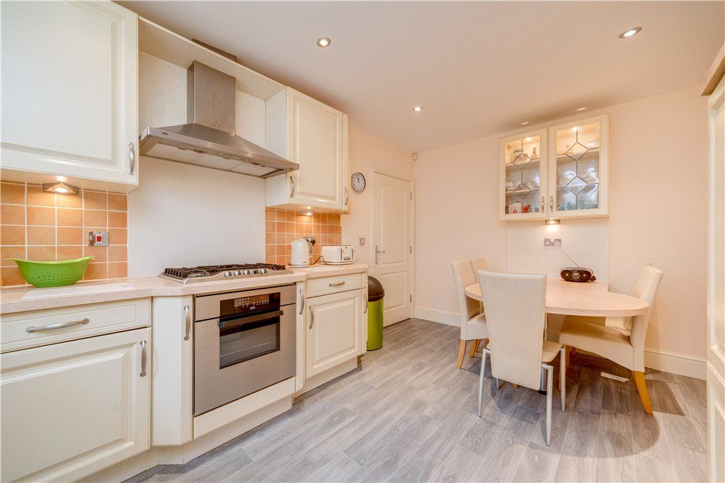 Property photo 2 of 14 Kitchen