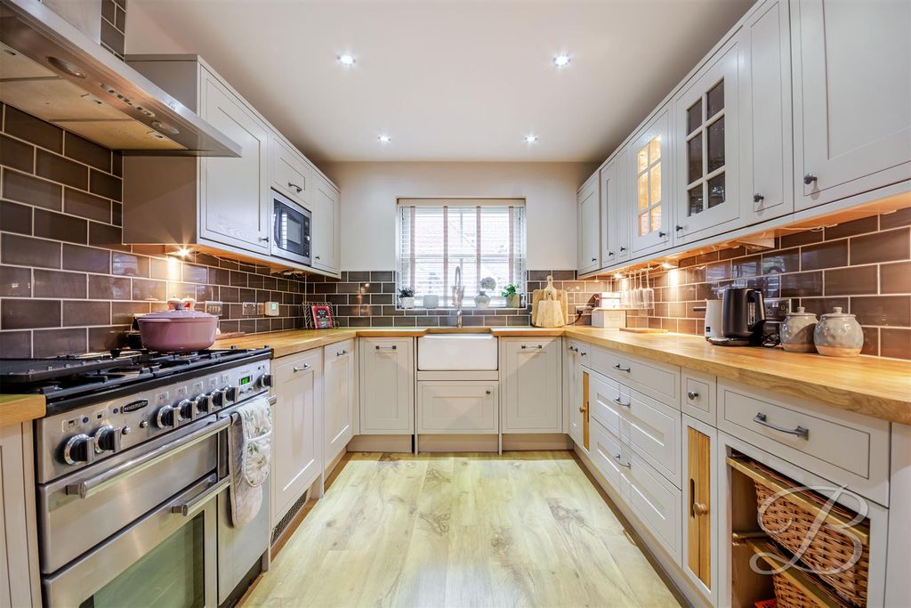 Property photo 2 of 19 Ccltd-7.Jpg