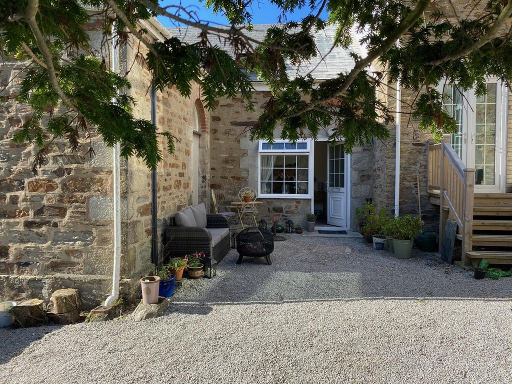 Property photo 1 of 16 Front