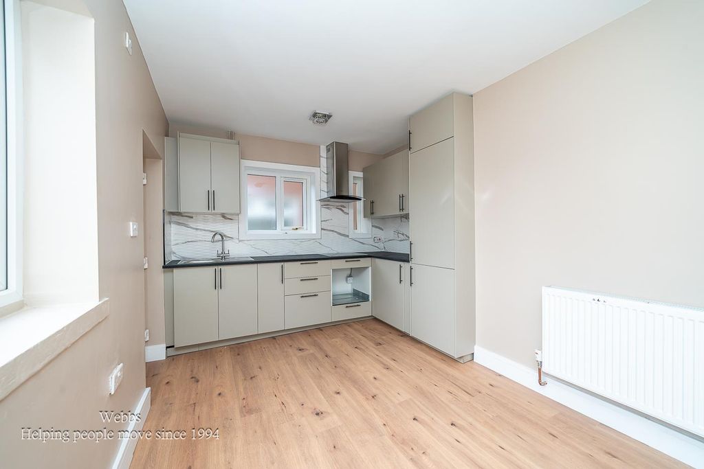 Property photo 3 of 24 Dsc03444.Jpg