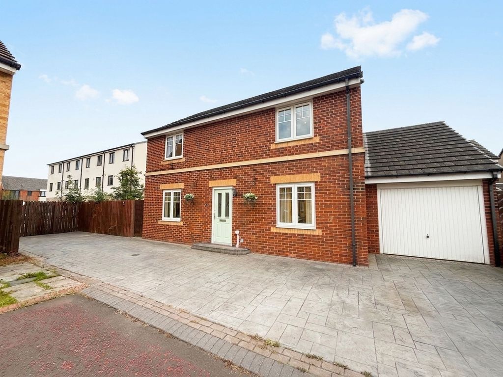 Property photo 1 of 15 External