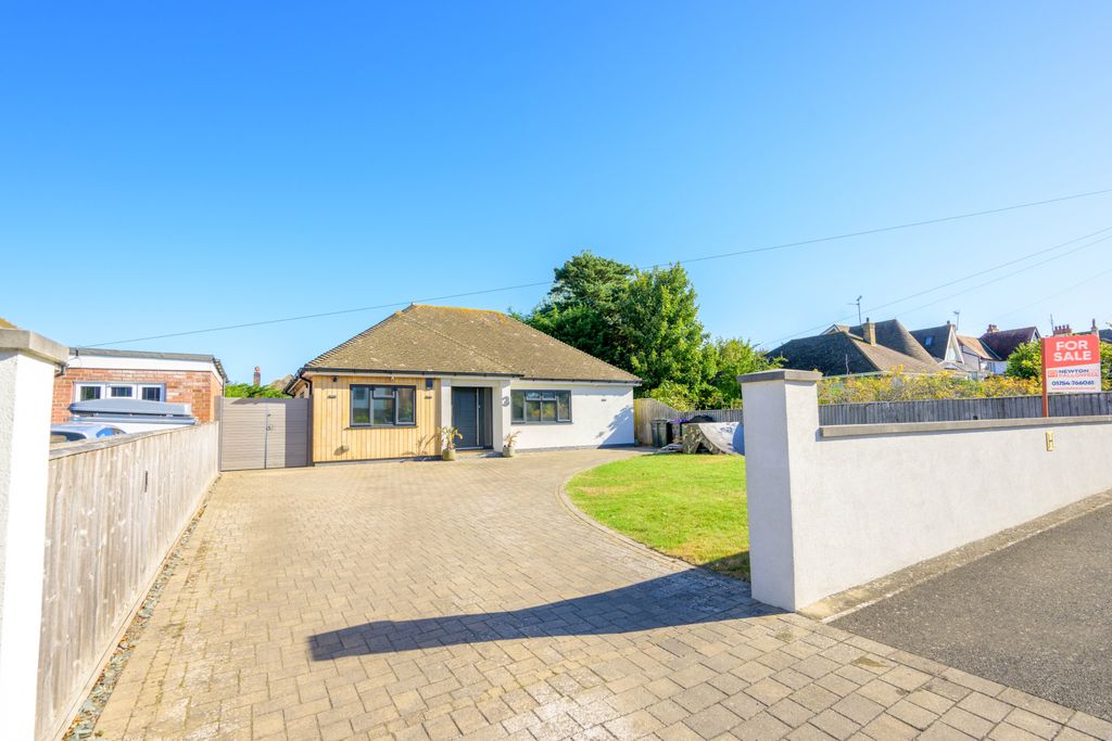 Property photo 1 of 26