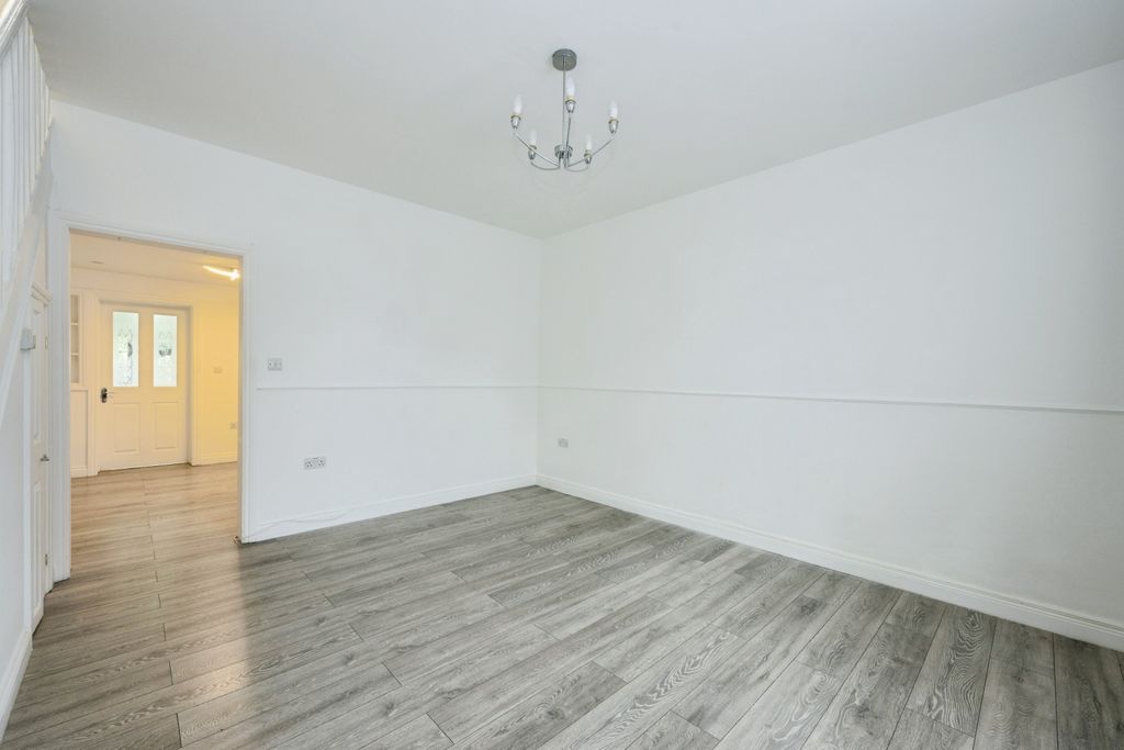 Property photo 3 of 14 Picture No. 20