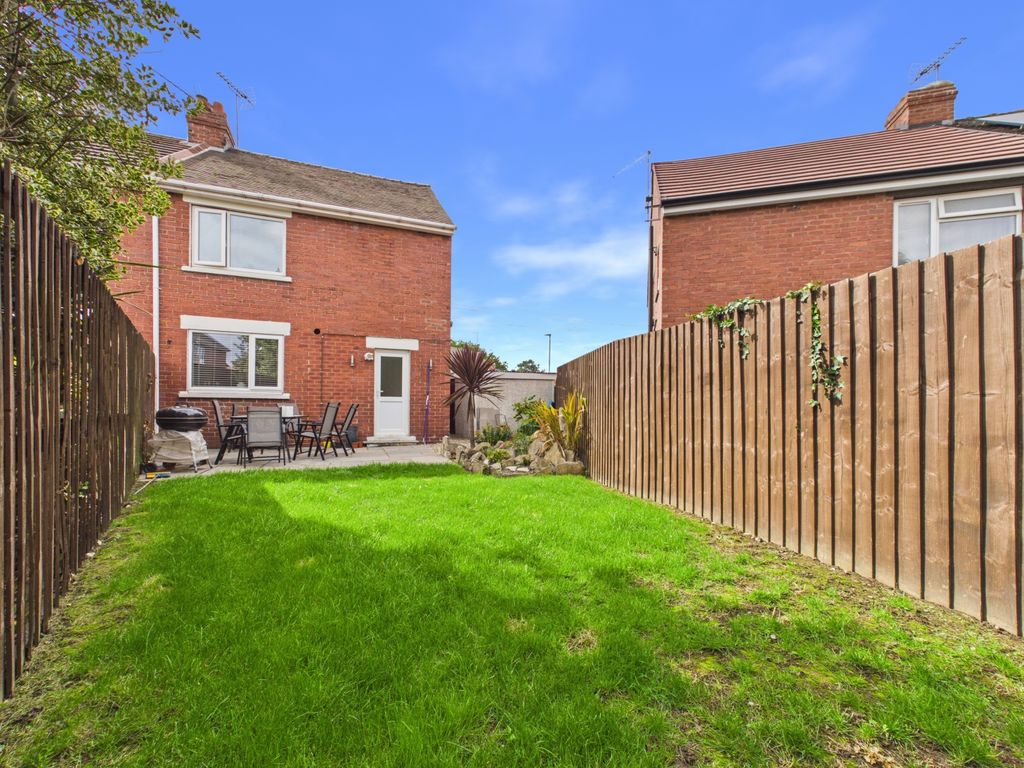 Property photo 3 of 19 3- Rob Hammond Ewemove Pontefract