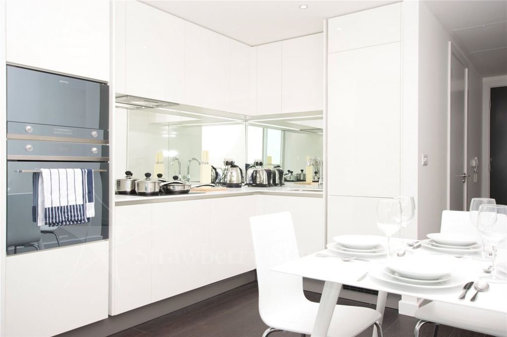 Property photo 2 of 9 Picture No. 15