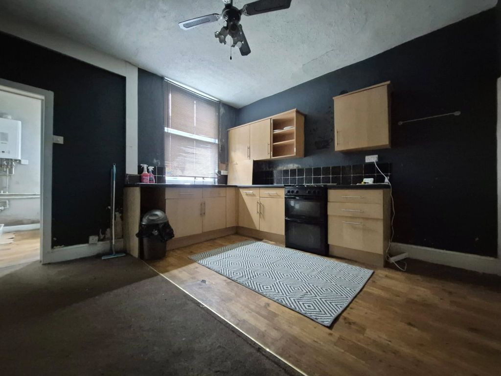 Property photo 3 of 10 Picture No. 12