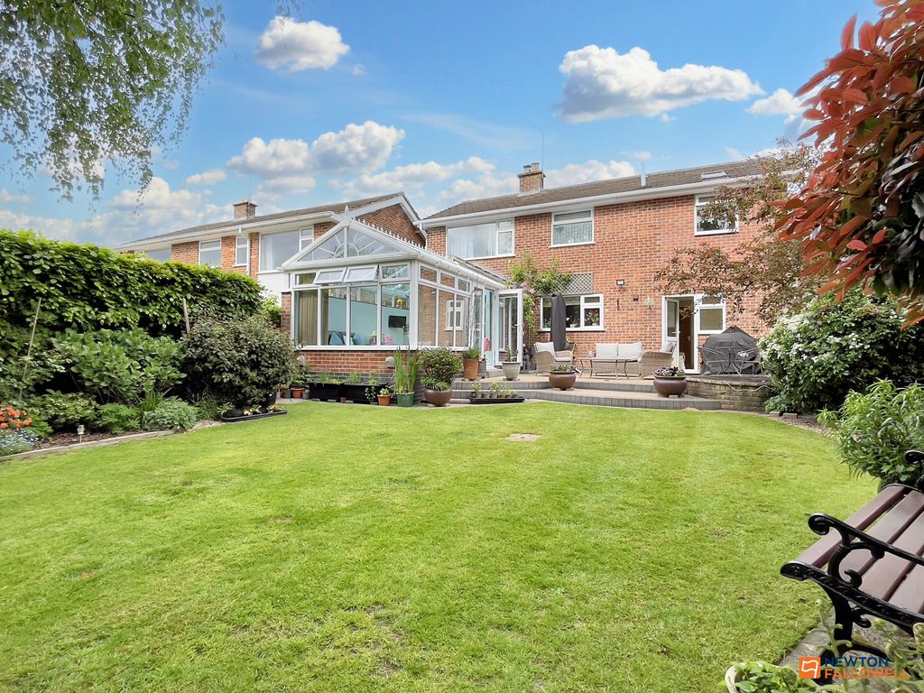 Property photo 1 of 36