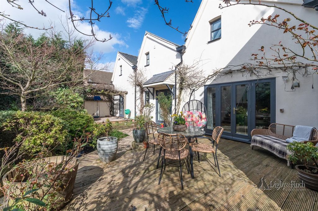 Property photo 1 of 50