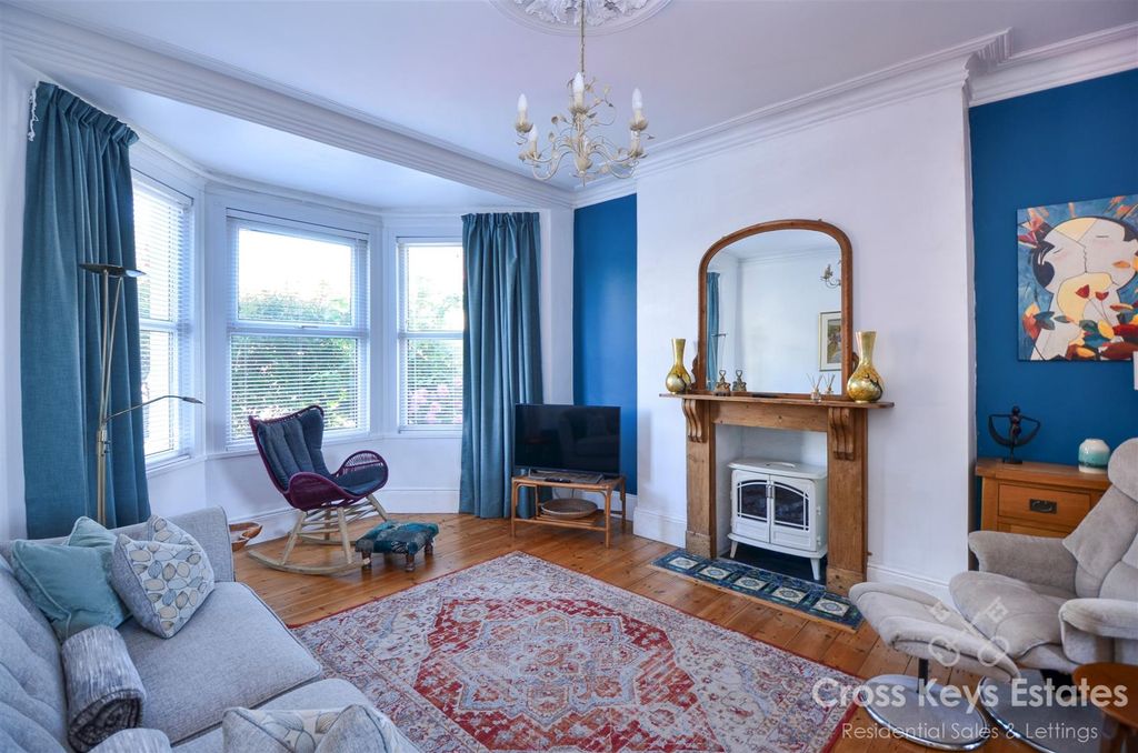 Property photo 3 of 30 Sitting Room