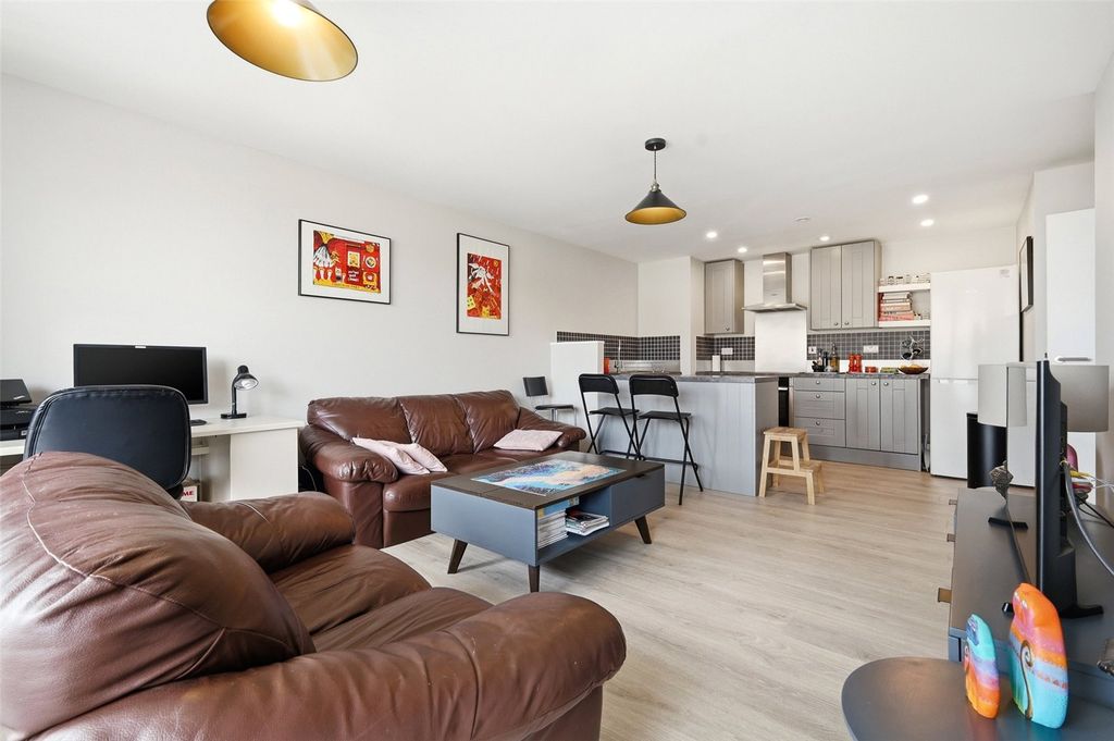 Property photo 2 of 15 Picture No. 10