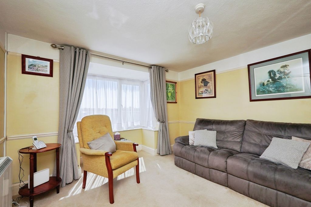 Property photo 2 of 14 Pbox-Img.Jpg