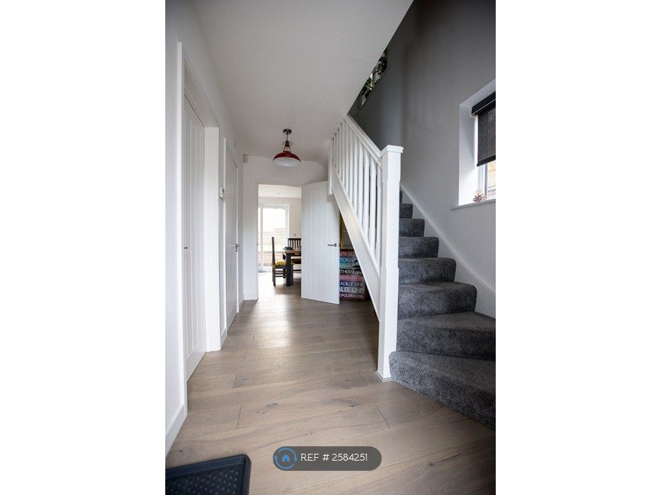 Property photo 2 of 35 Downstairs Hall