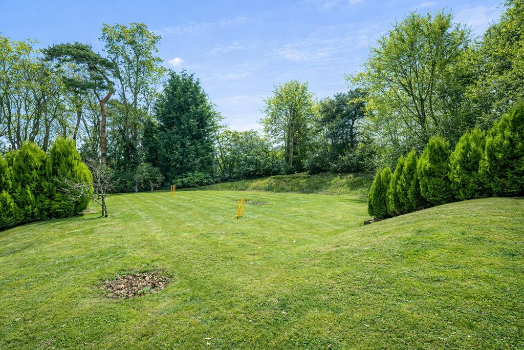 Property photo 3 of 45 077Ca9E0-2Dca-48c3-9F0c-254B67F3Fbfd.Png