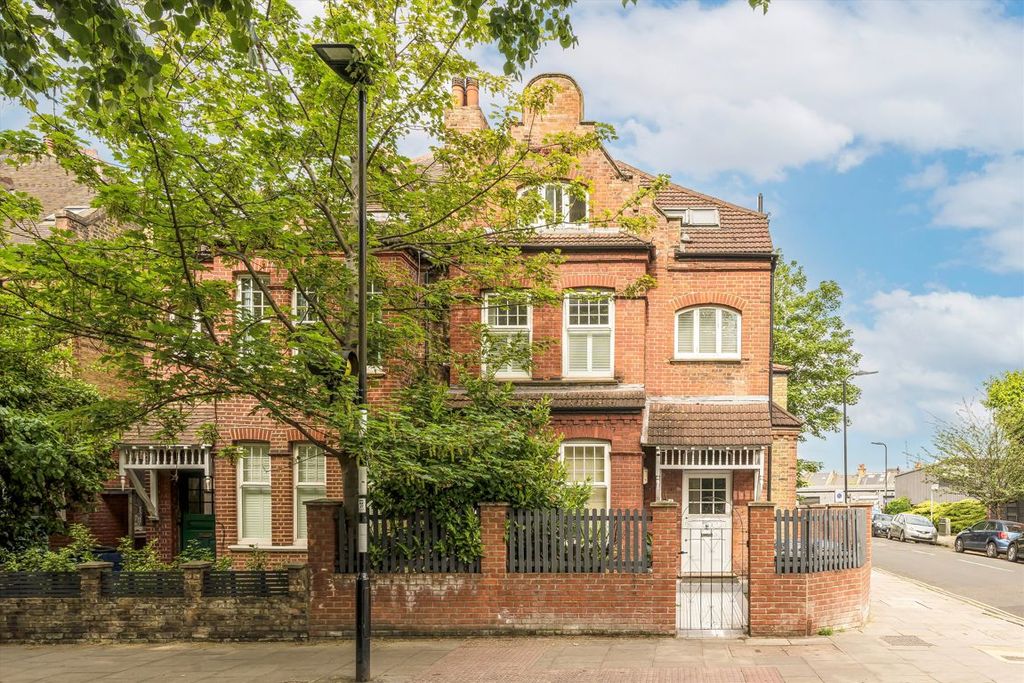 Property photo 1 of 6