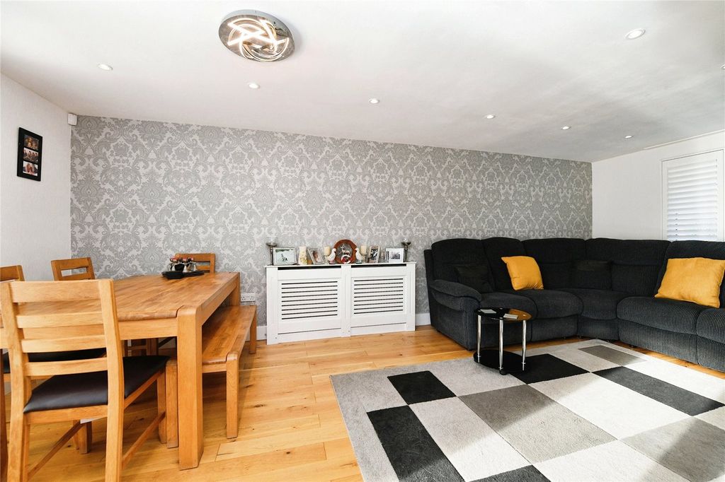 Property photo 2 of 15 Picture No. 02