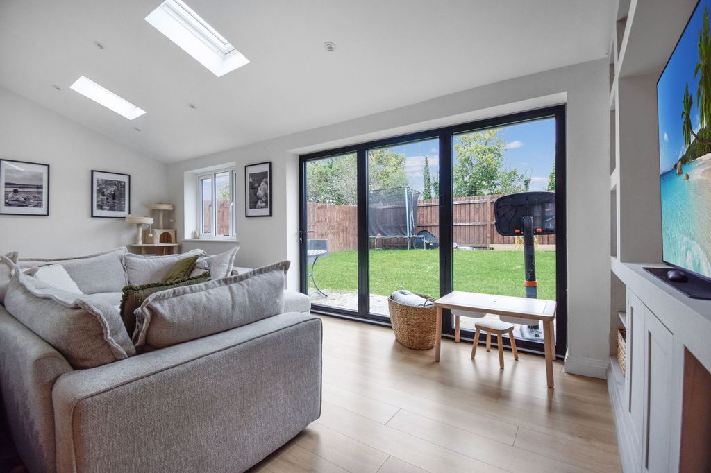 Property photo 2 of 15