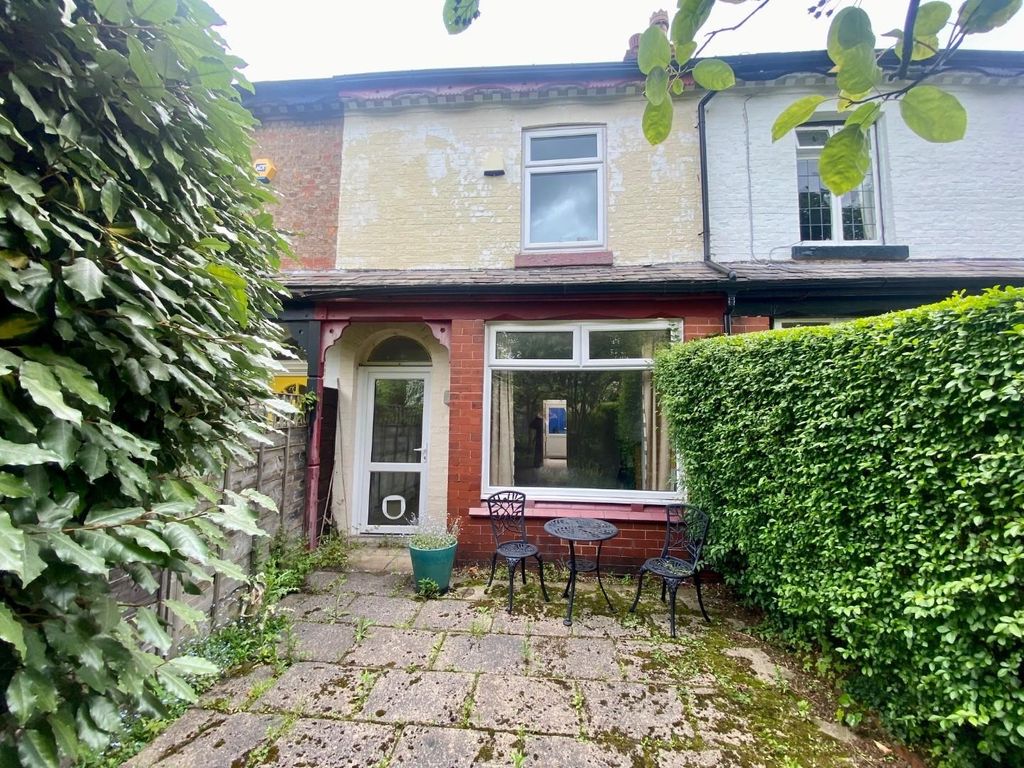 Property photo 1 of 17