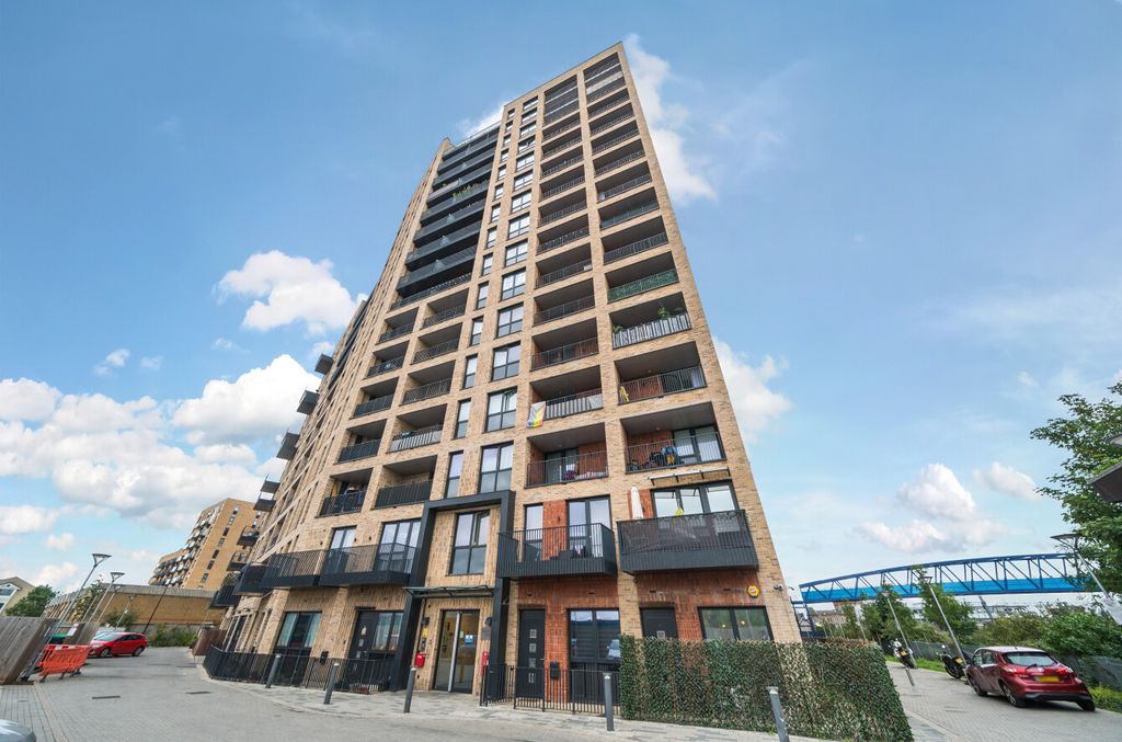 Property photo 1 of 9